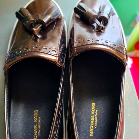 Michael Kors slip ons - Picture 2 of 16